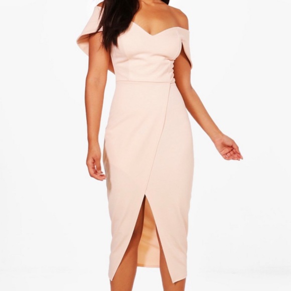 Boohoo Dresses & Skirts - Boohoo Off The Shoulder Wrap Dress